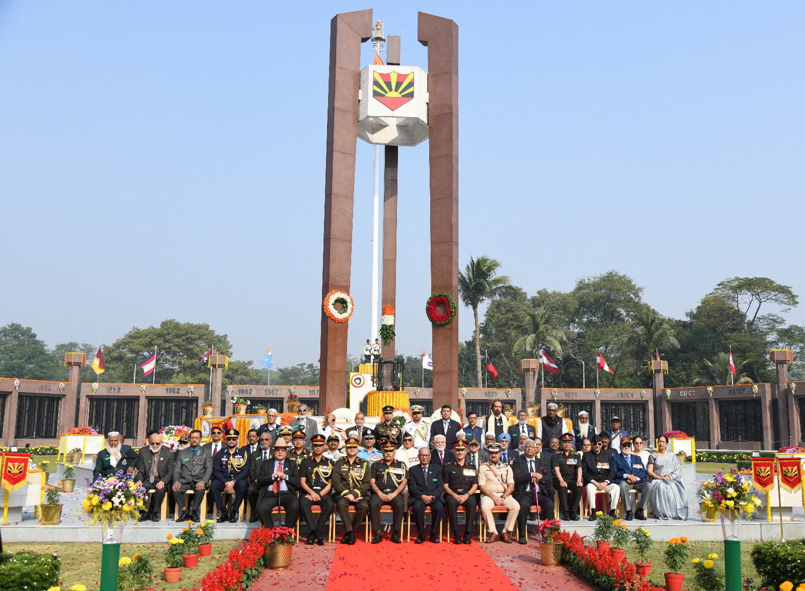 INDIAN ARMED FORCES VETERANS RECALL THEIR CHILLING MEMORIES OF 1971 ...